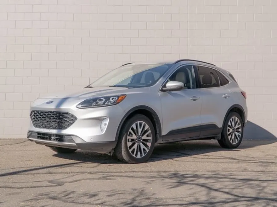 2020 Ford Escape Titanium photo 1