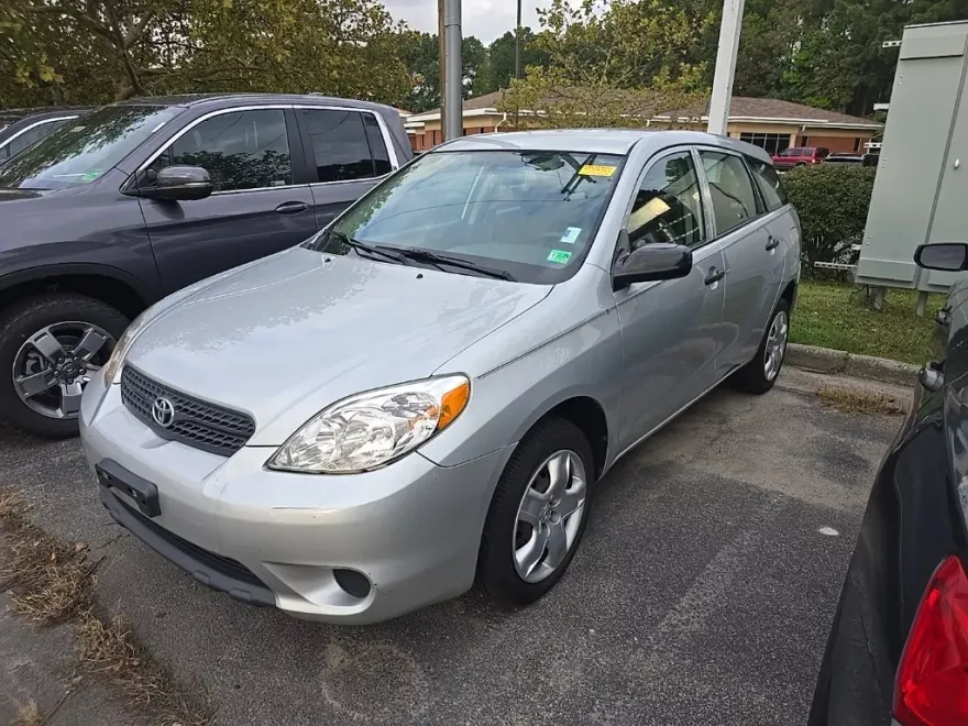 2006 Toyota Corolla Matrix L photo 1
