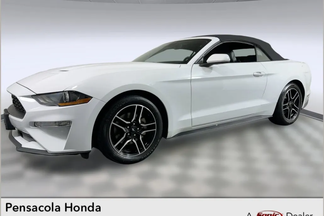 2023 Ford Mustang EcoBoost photo 1