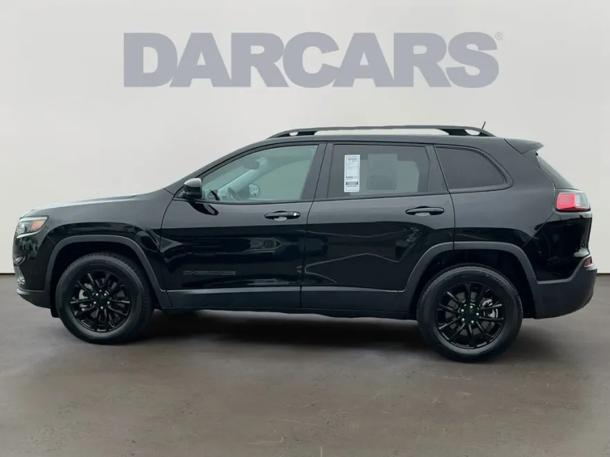 2023 Jeep Cherokee Altitude photo 1