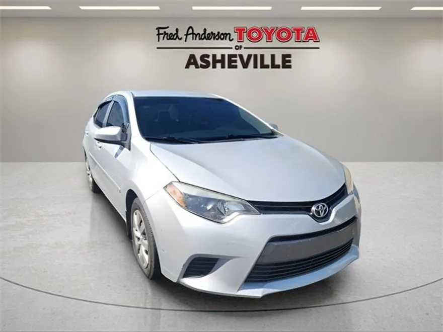 2016 Toyota Corolla L photo 1