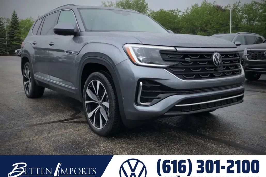 2025 Volkswagen Atlas SEL Premium R-Line photo 1