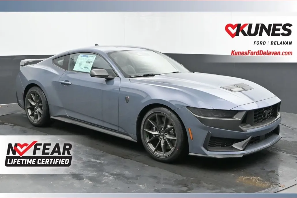 2025 Ford Mustang Dark Horse Deluxe photo 1