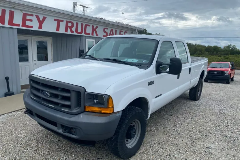2001 Ford F-350 XL photo 1