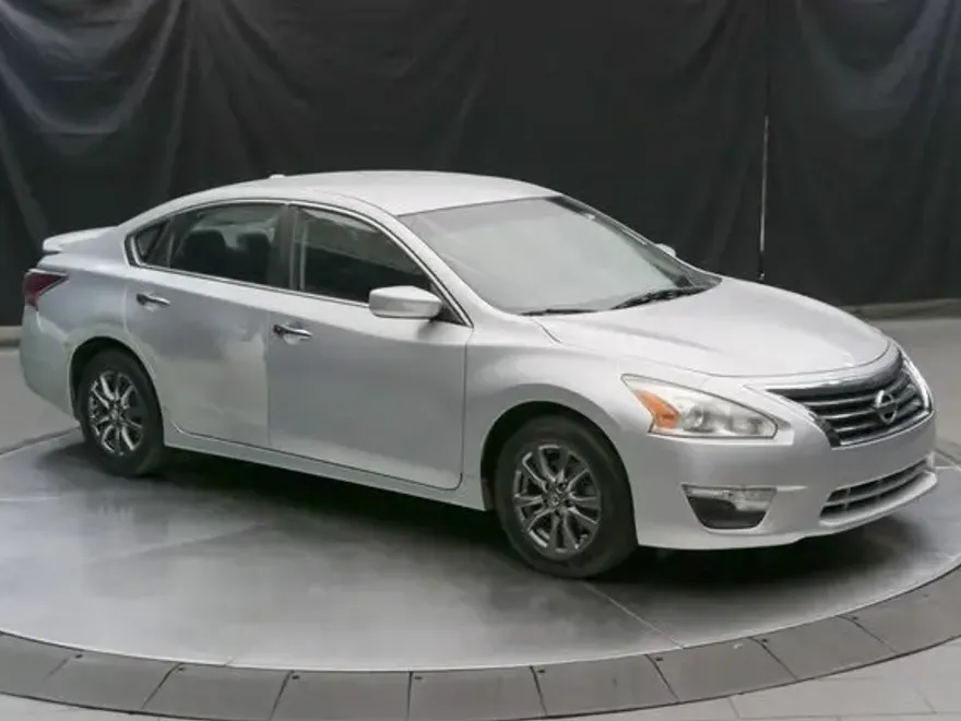 2015 Nissan Altima 2.5 Special Edition photo 1