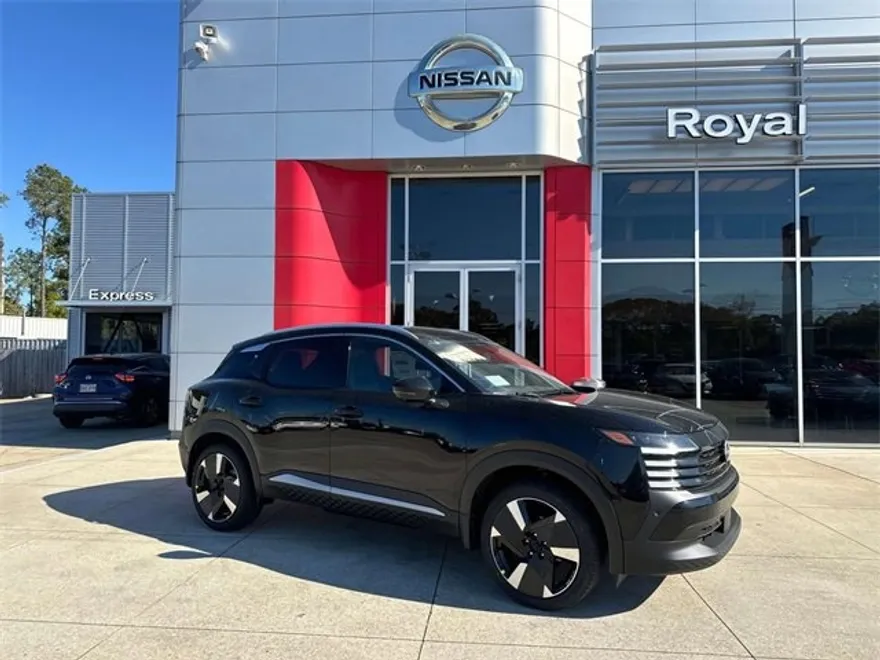 2025 Nissan Kicks SR photo 1