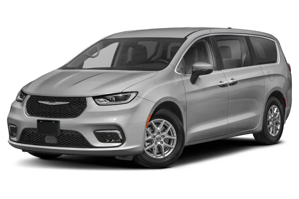 2024 Chrysler Pacifica Touring L photo 1