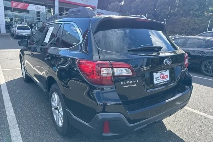 2019 Subaru Outback 2.5i photo 1
