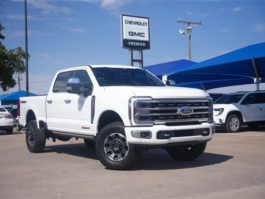 2024 Ford F-250 Platinum photo 1