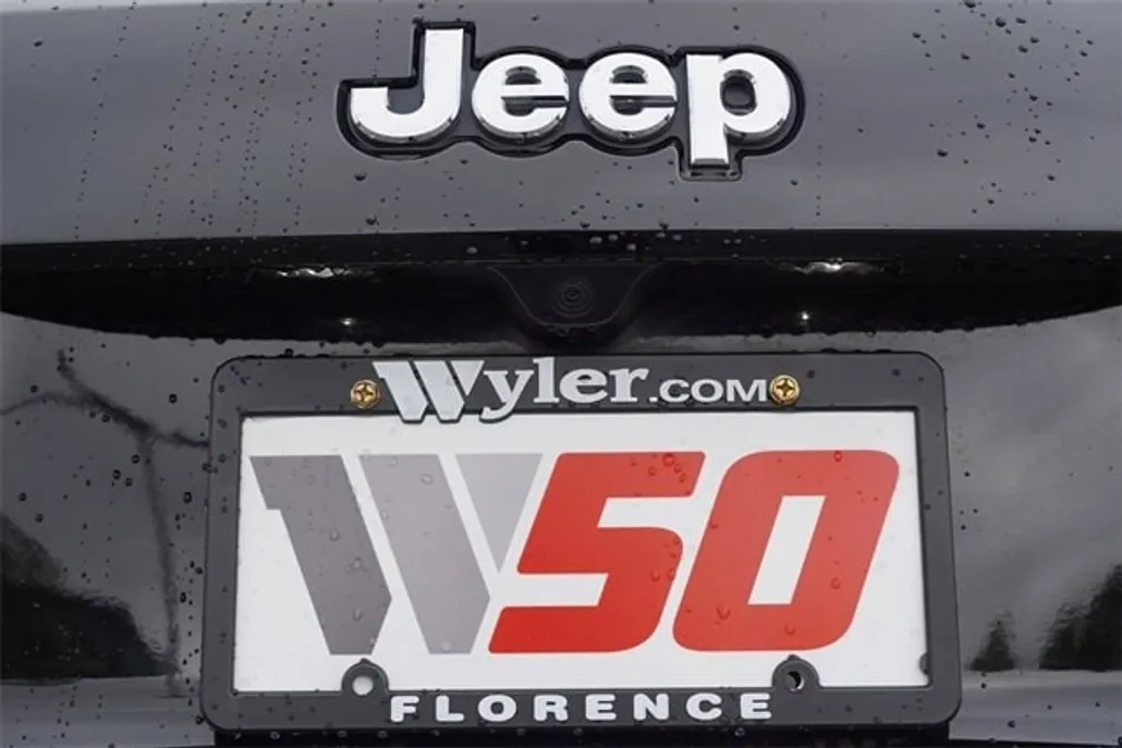 2019 Jeep Grand Cherokee Limited photo 1