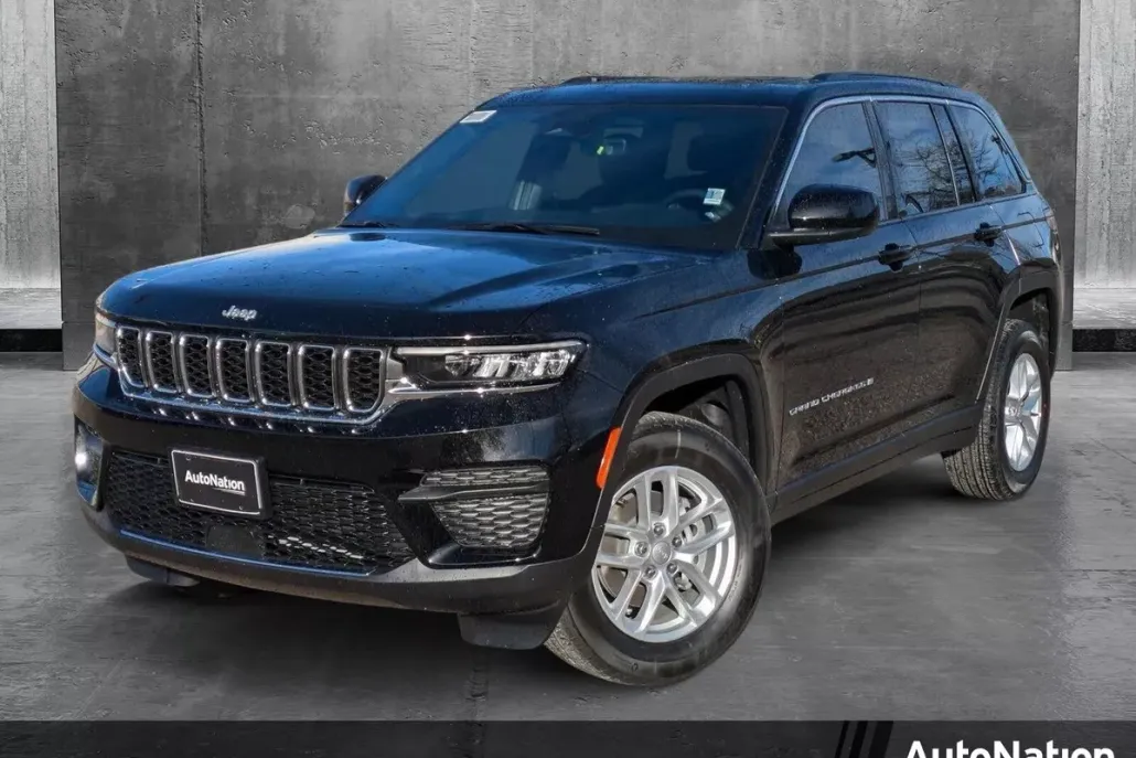 2025 Jeep Grand Cherokee Laredo X photo 1