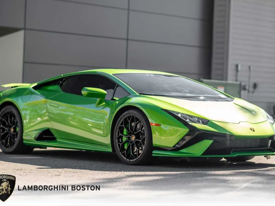 2023 Lamborghini Huracan Tecnica photo 1
