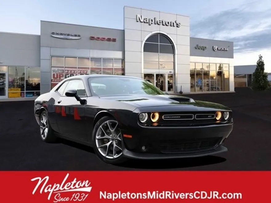 2022 Dodge Challenger GT photo 1