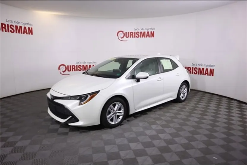 2025 Toyota Corolla Hybrid LE photo 1