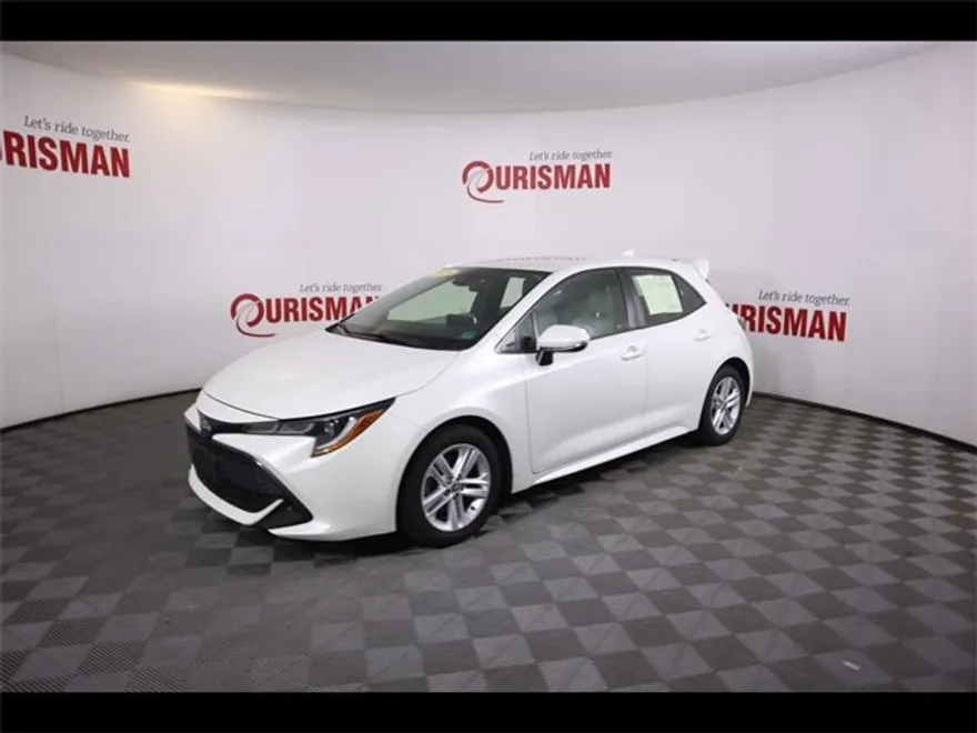 2025 Toyota Corolla Hybrid LE photo 1