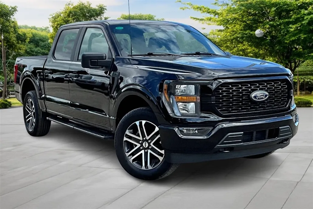 2023 Ford F-150 XL photo 1