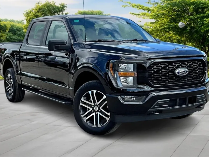 2023 Ford F-150 XL photo 1