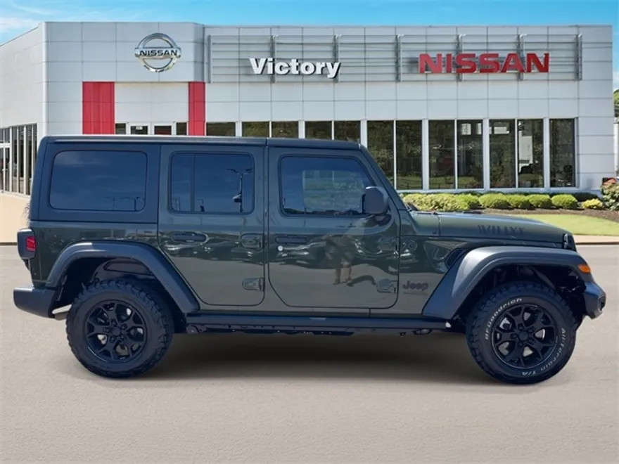 2022 Jeep Wrangler Unlimited Willys photo 2