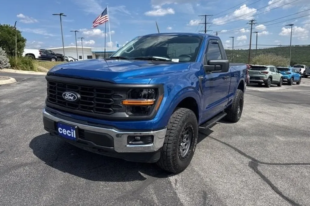 2025 Ford F-150 XL photo 1