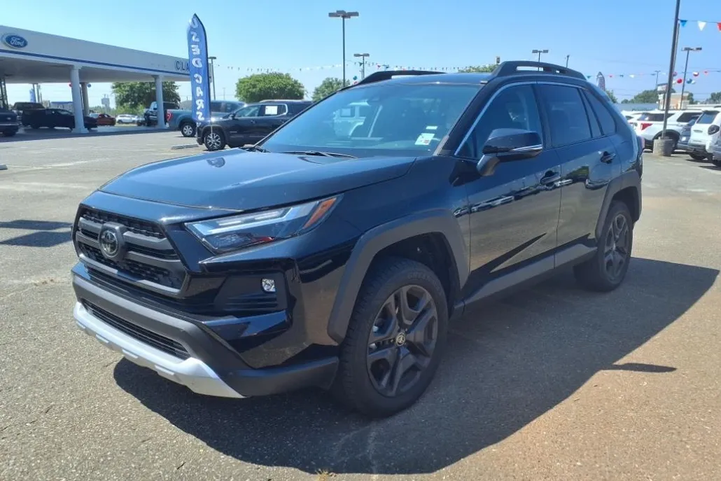 2023 Toyota RAV4 Adventure photo 1
