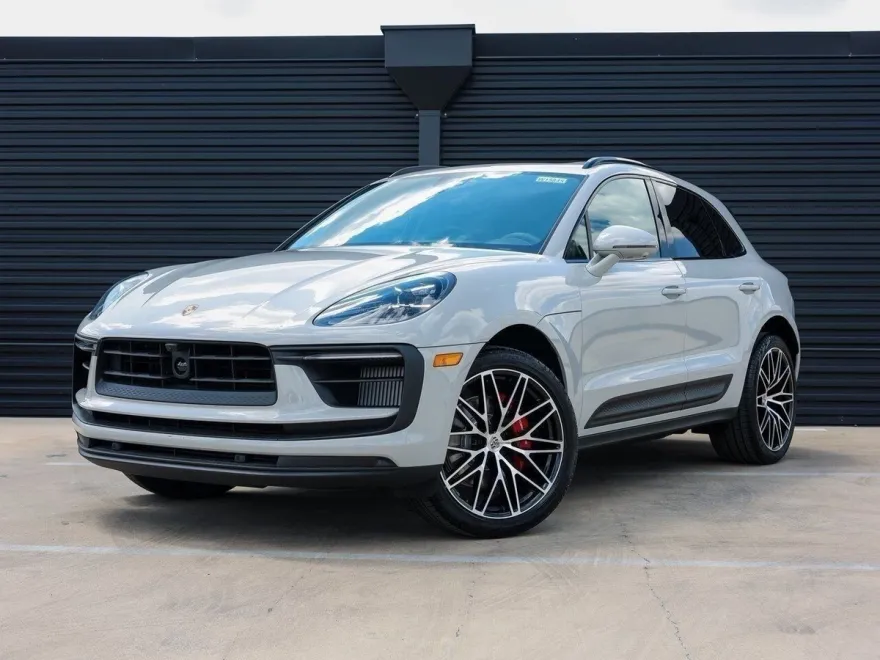 2025 Porsche Macan S photo 1