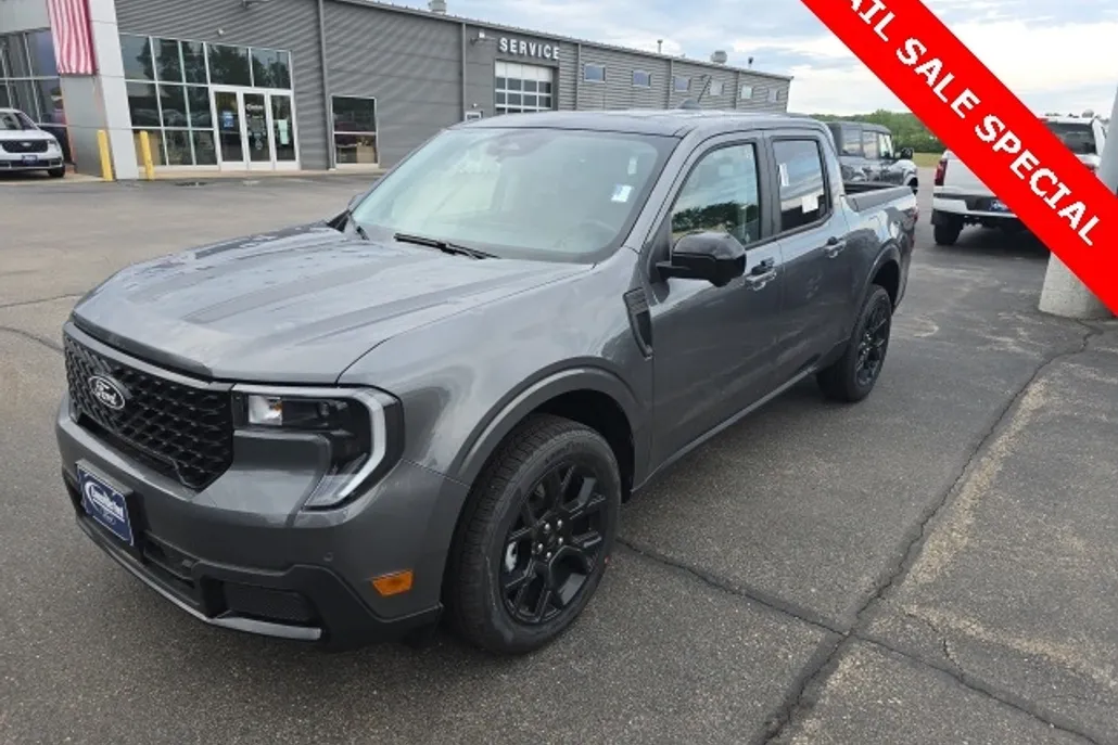 2025 Ford Maverick Lariat photo 1