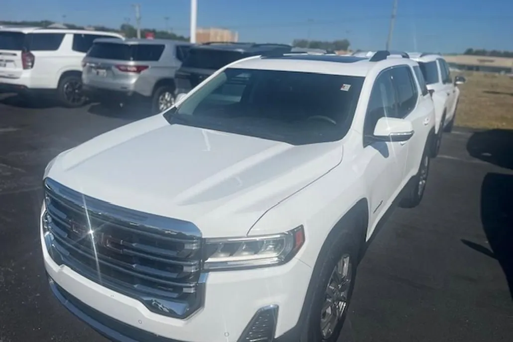 2022 Gmc Acadia SLE photo 1