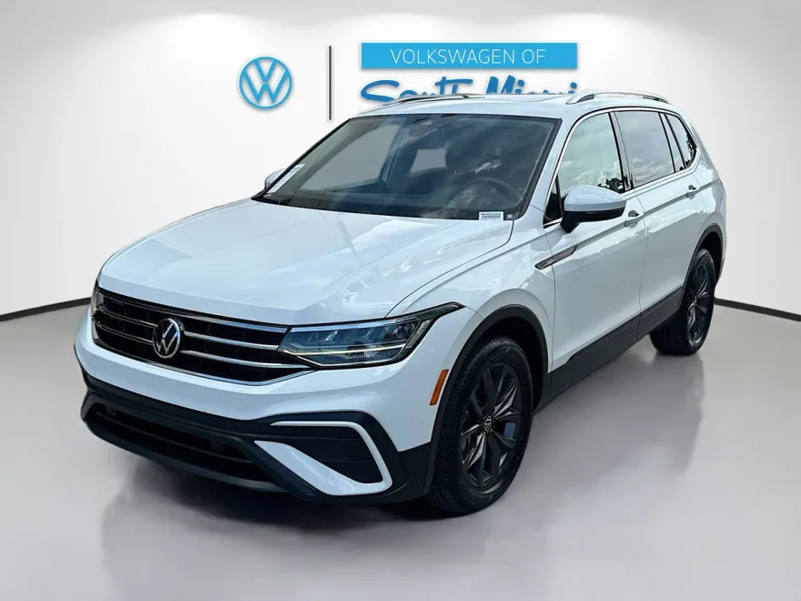 2022 Volkswagen Tiguan SE photo 1