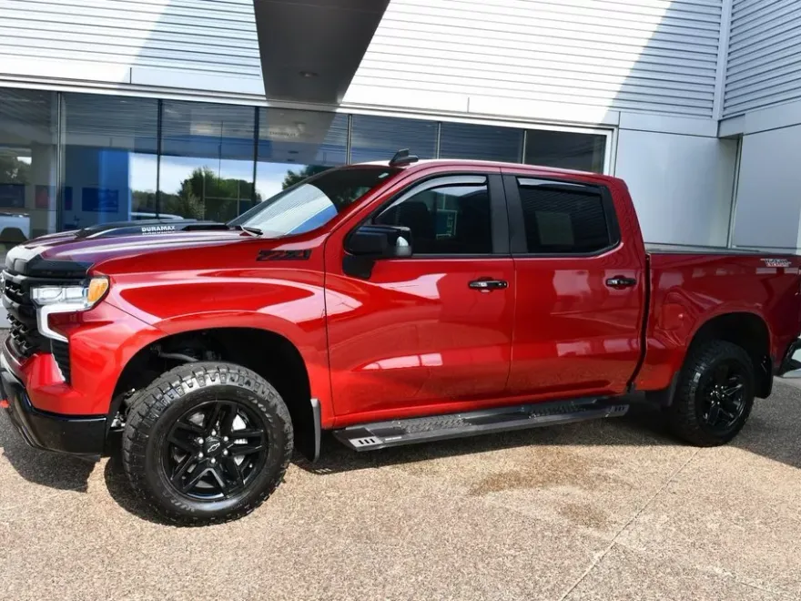 2023 Chevrolet Silverado 1500 LT Trail Boss photo 1