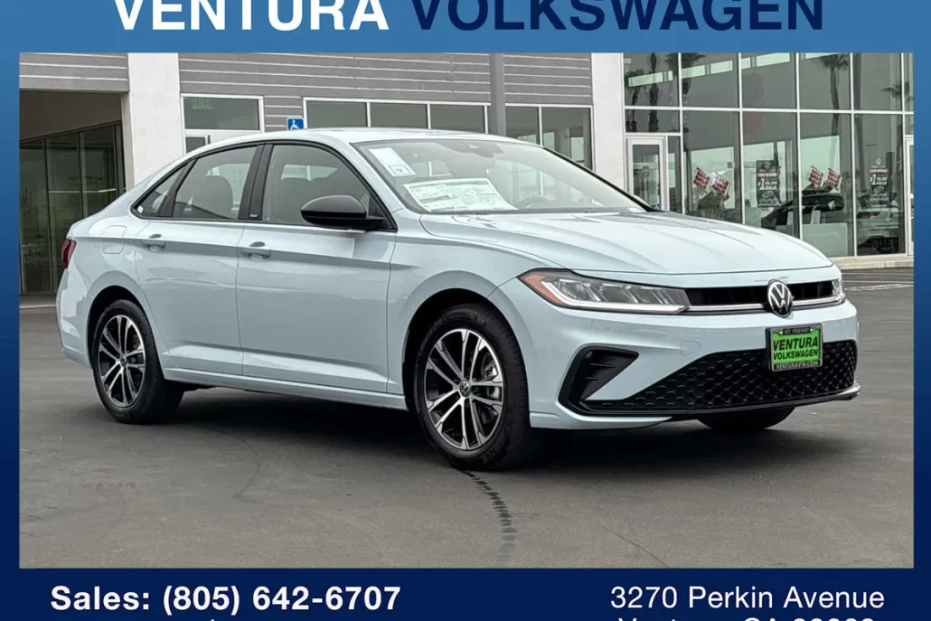 2025 Volkswagen Jetta Sport photo 1