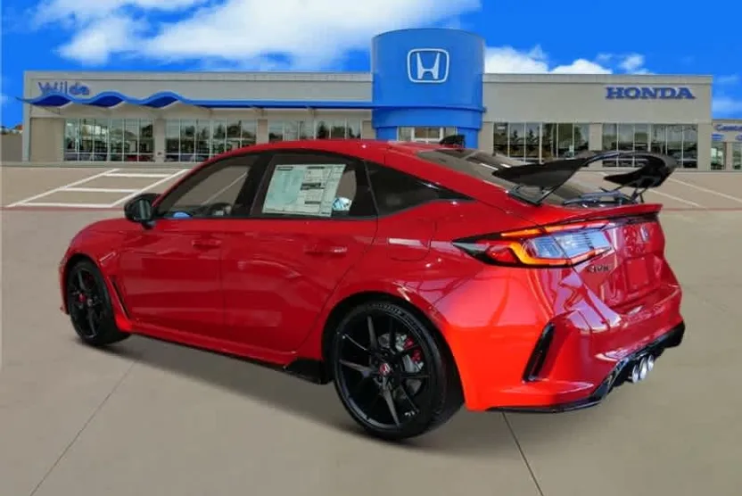 2025 Honda Civic Type R photo 1