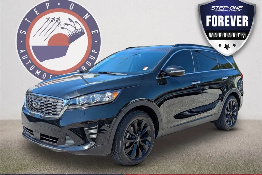 2020 Kia Sorento S photo 1