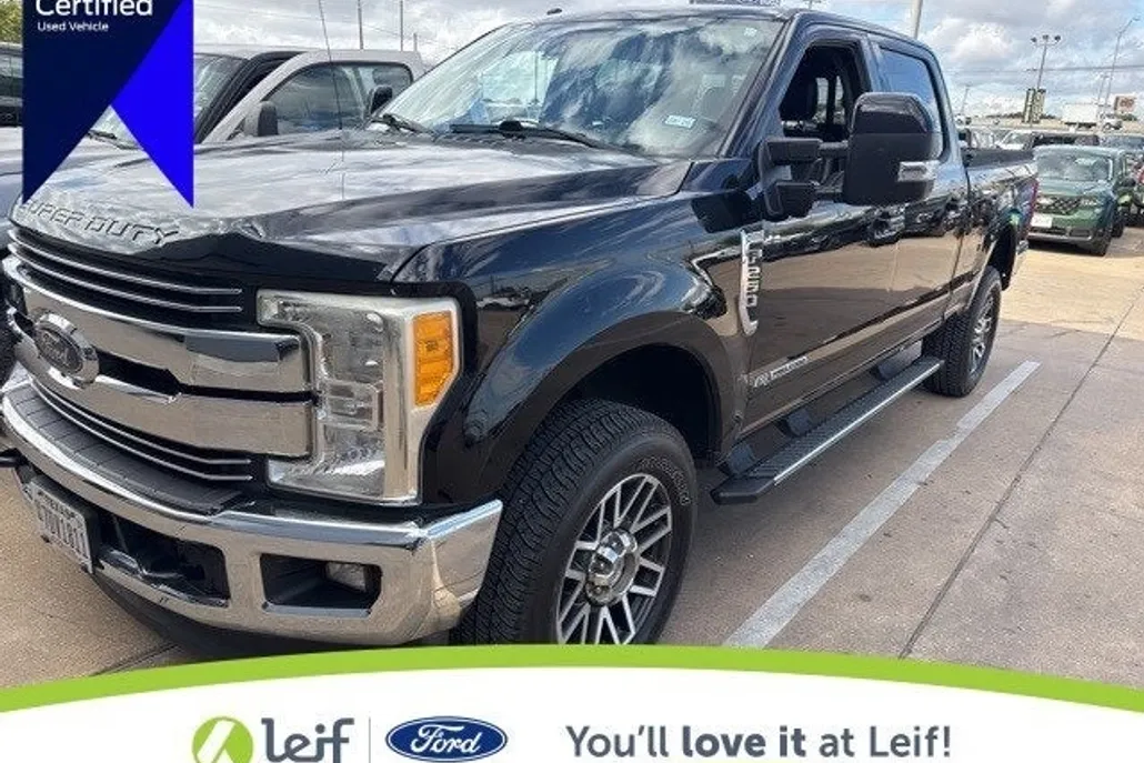 2017 Ford F-250 Lariat photo 1