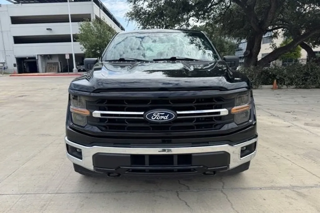 2024 Ford F-150 XLT photo 1