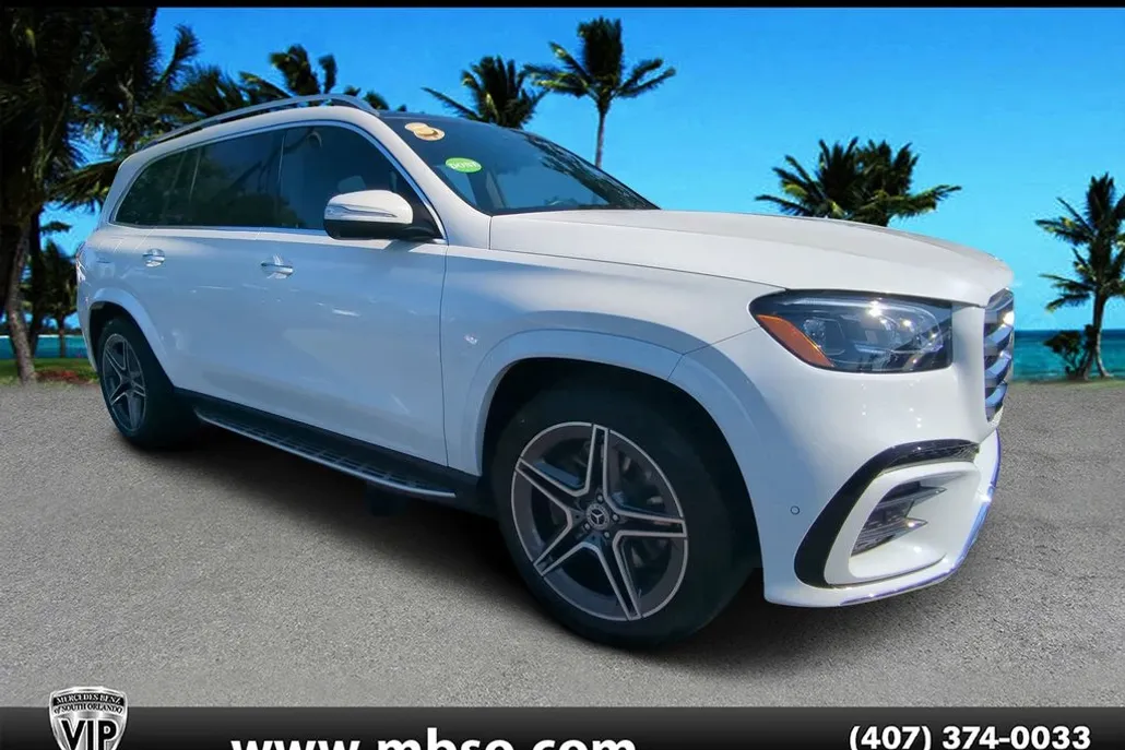 2025 Mercedes Benz GLS 450 4MATIC photo 1