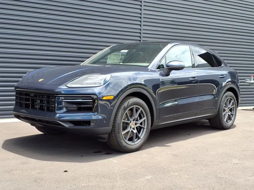 2025 Porsche Cayenne Coupe photo 1