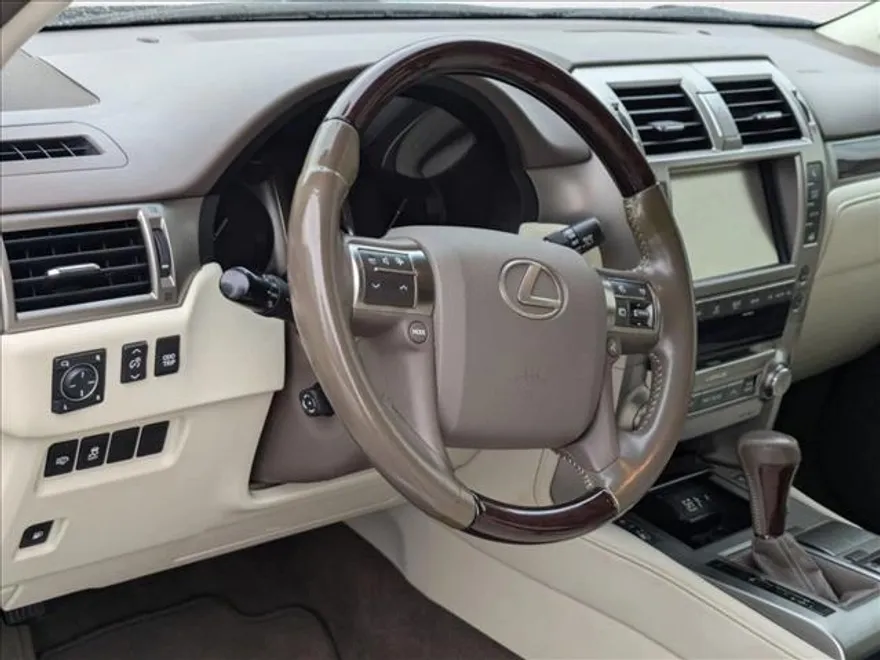 2017 Lexus GX 460 Premium photo 1