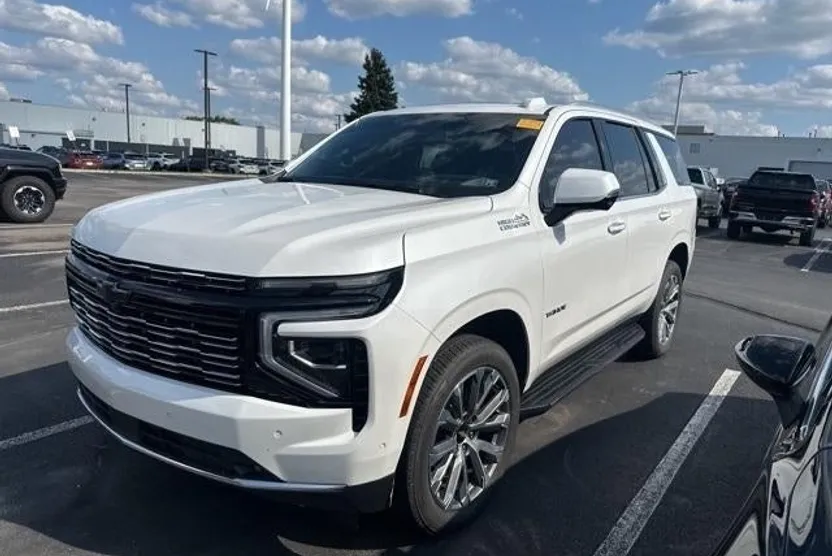 2025 Chevrolet Tahoe High Country photo 1