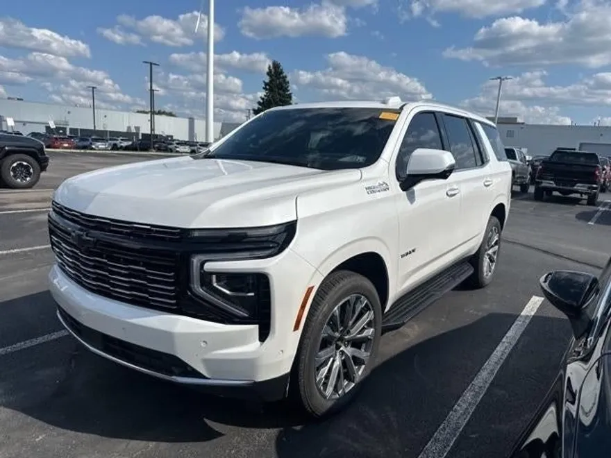 2025 Chevrolet Tahoe High Country photo 1