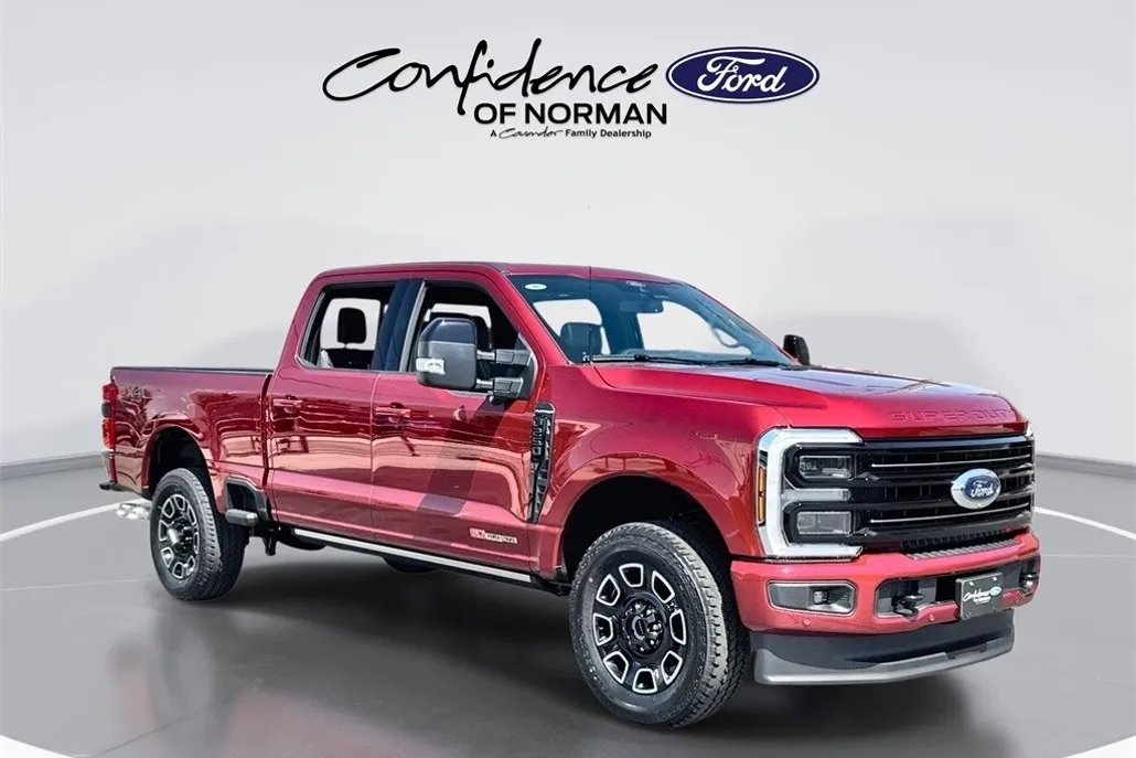 2025 Ford F-250 Platinum photo 1