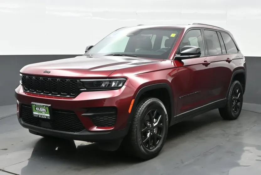 2024 Jeep Grand Cherokee Altitude photo 1