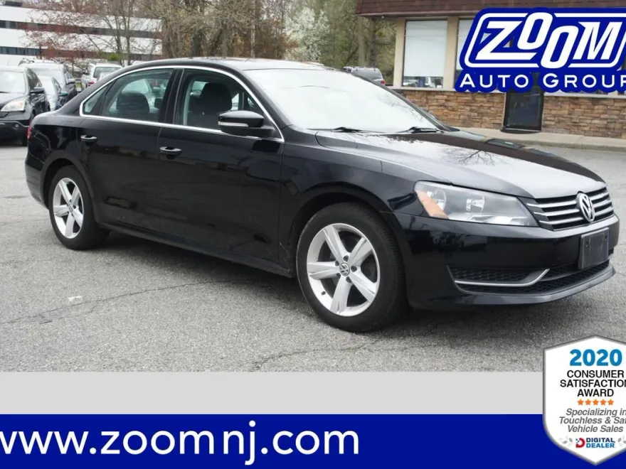 2014 Volkswagen Passat SE photo 1