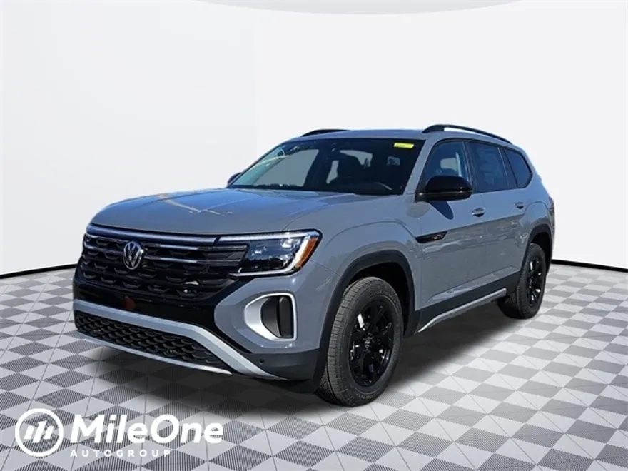 2025 Volkswagen Atlas Peak Edition SE photo 1