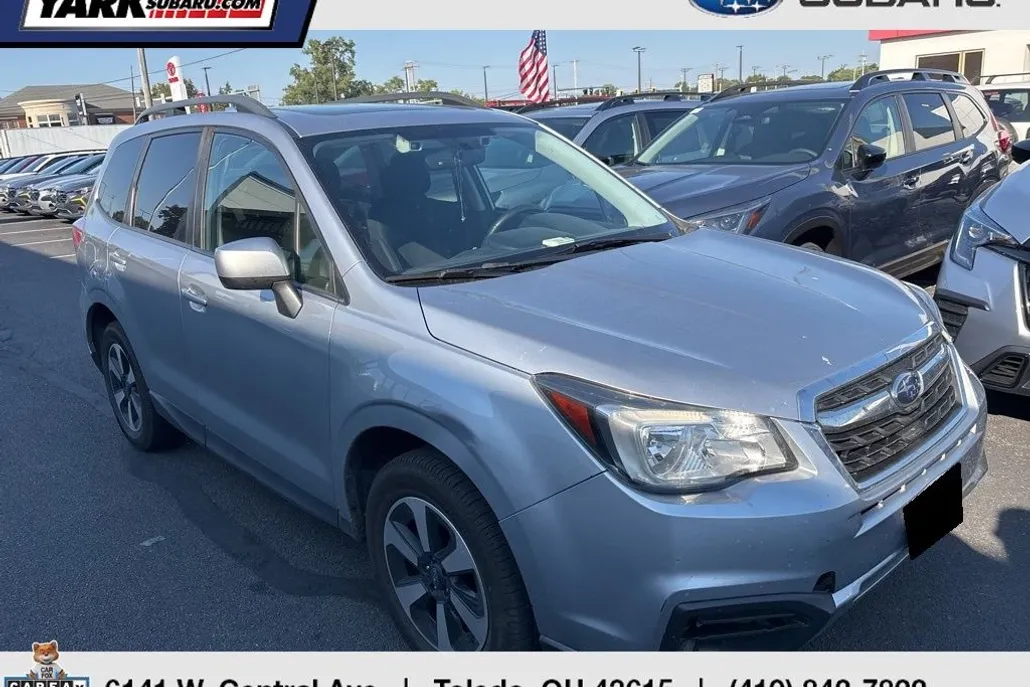 2017 Subaru Forester Premium photo 1