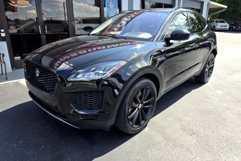 2019 Jaguar E-PACE S photo 1