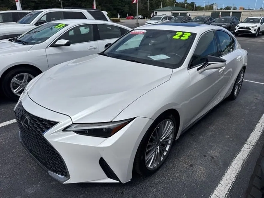 2023 Lexus IS 300 photo 1