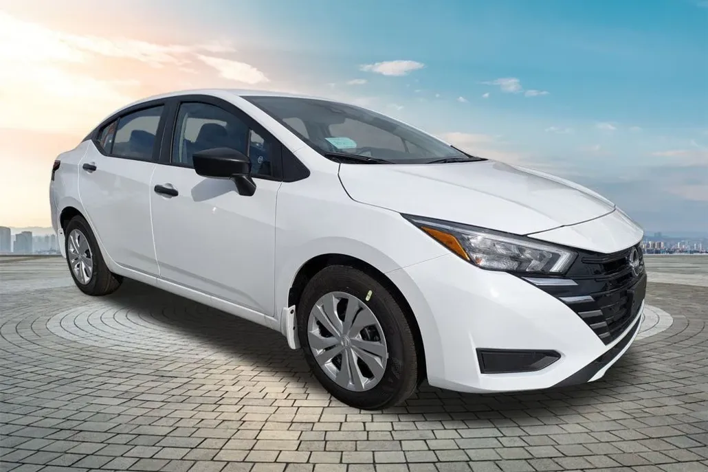 2025 Nissan Versa S photo 1