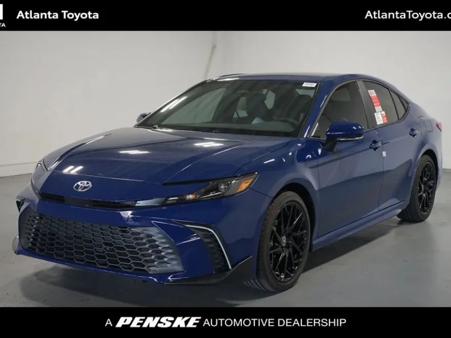 2026 Toyota Camry SE photo 1