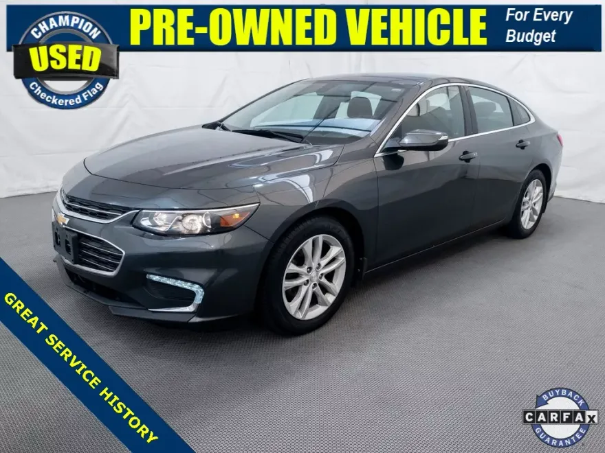 2017 Chevrolet Malibu 1LT photo 1