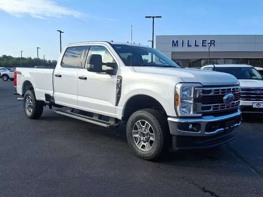 2025 Ford F-250 XLT photo 1